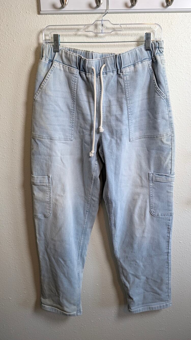 M Jeans by Maurices size Medium Regular Highrise Jogger